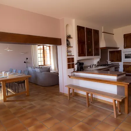 Holiday home Clos Du Pere Clement *